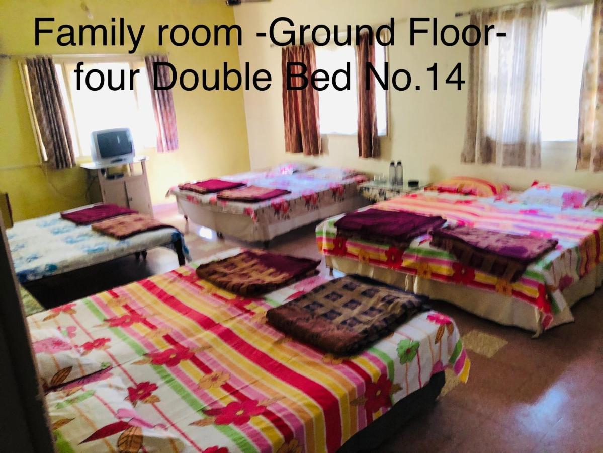 Rukmavati Guest House Mundra Екстериор снимка
