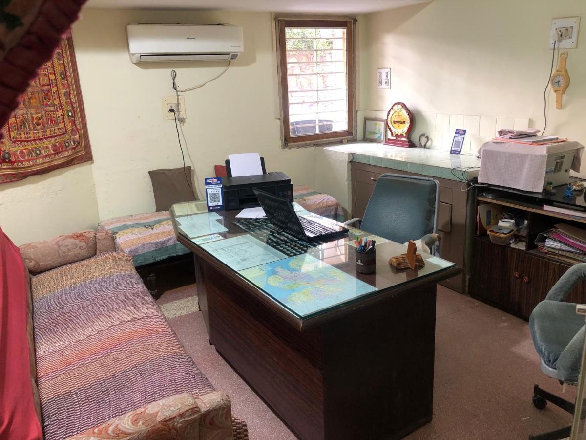 Rukmavati Guest House Mundra Екстериор снимка