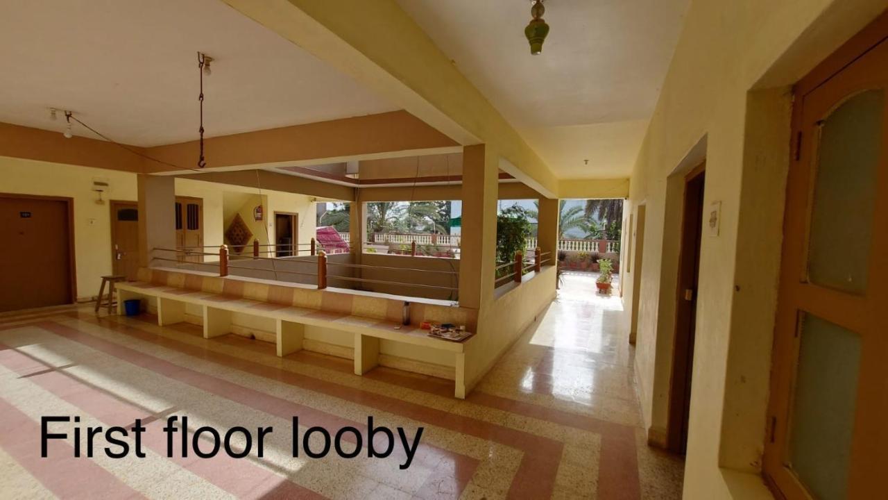 Rukmavati Guest House Mundra Екстериор снимка