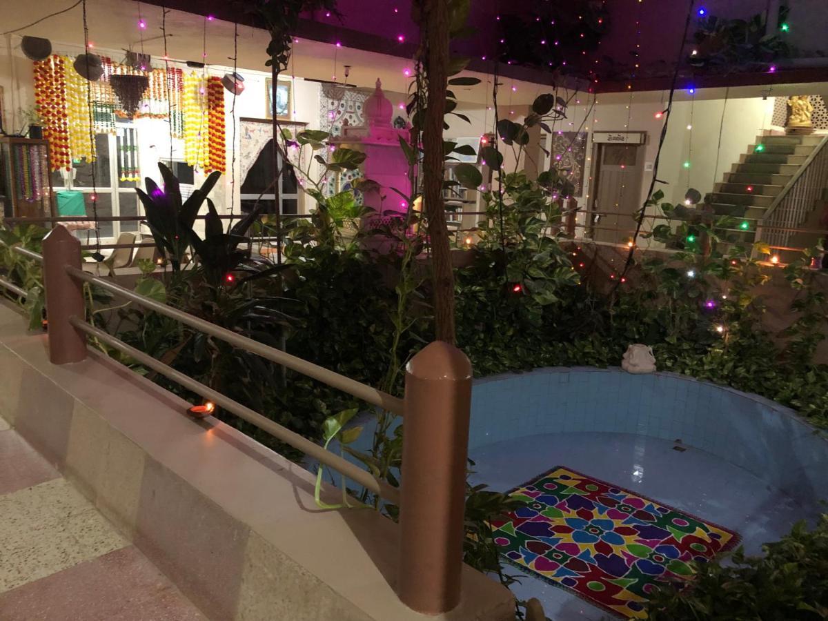 Rukmavati Guest House Mundra Екстериор снимка